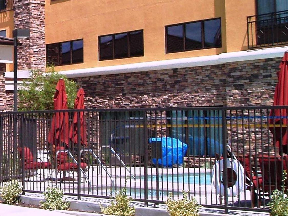 Hampton Inn & Suites Roseville Exteriör bild
